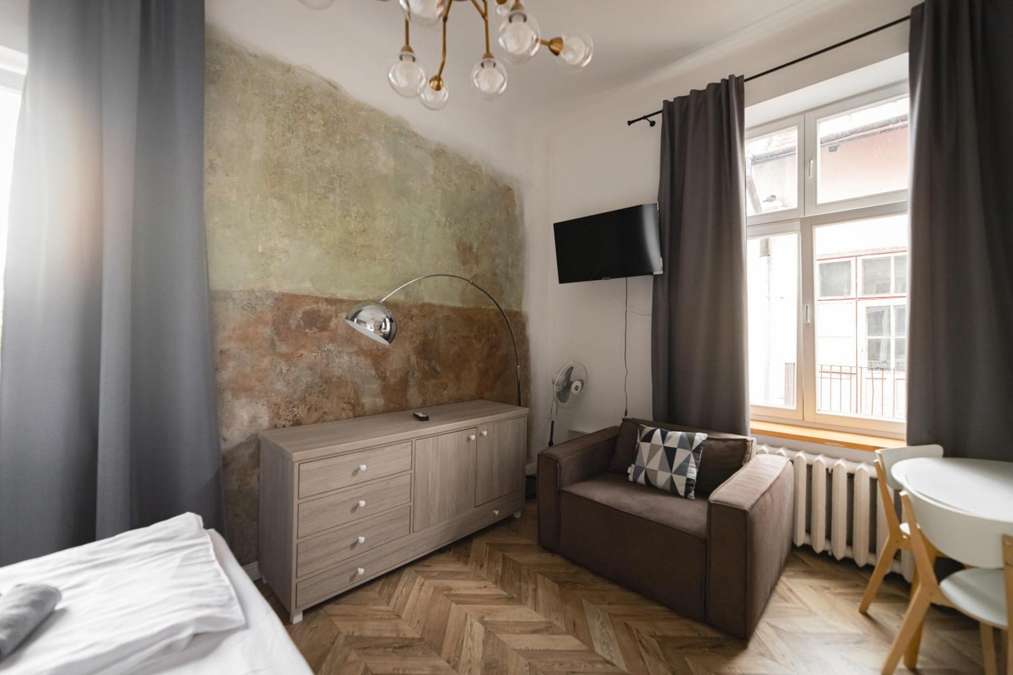 Justlvivit At The Rynok Square 4*